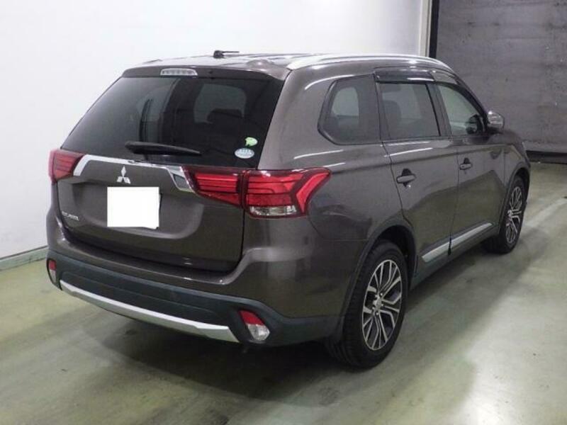 OUTLANDER