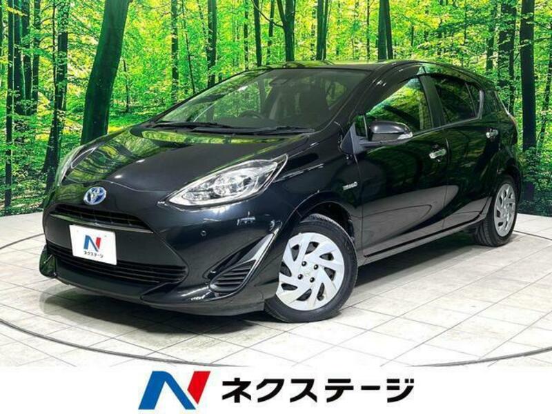 TOYOTA　AQUA