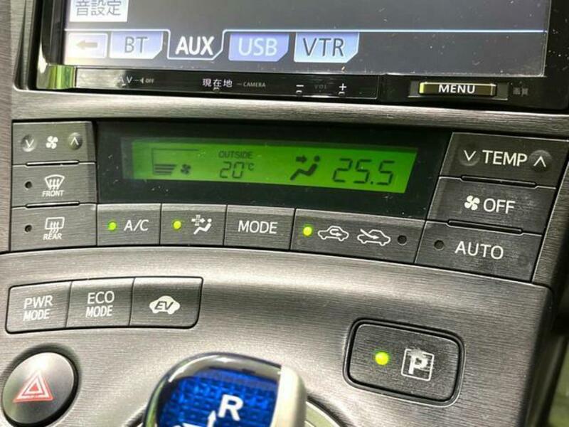 PRIUS-6