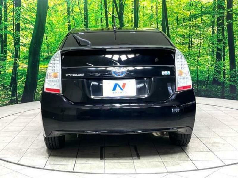 PRIUS-14