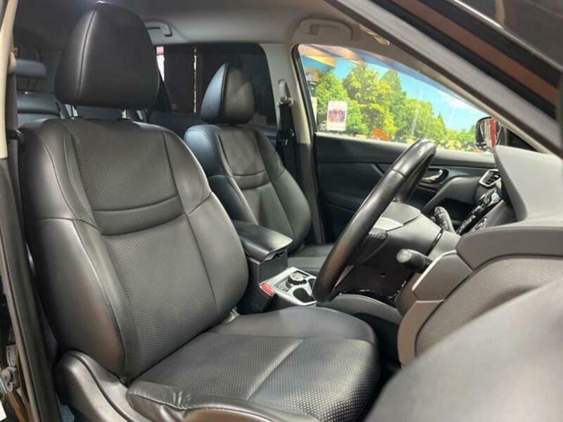 X-TRAIL-7