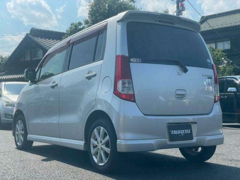 WAGON R-13