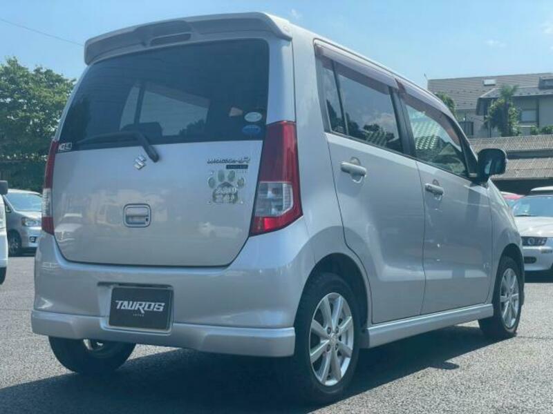 WAGON R-16
