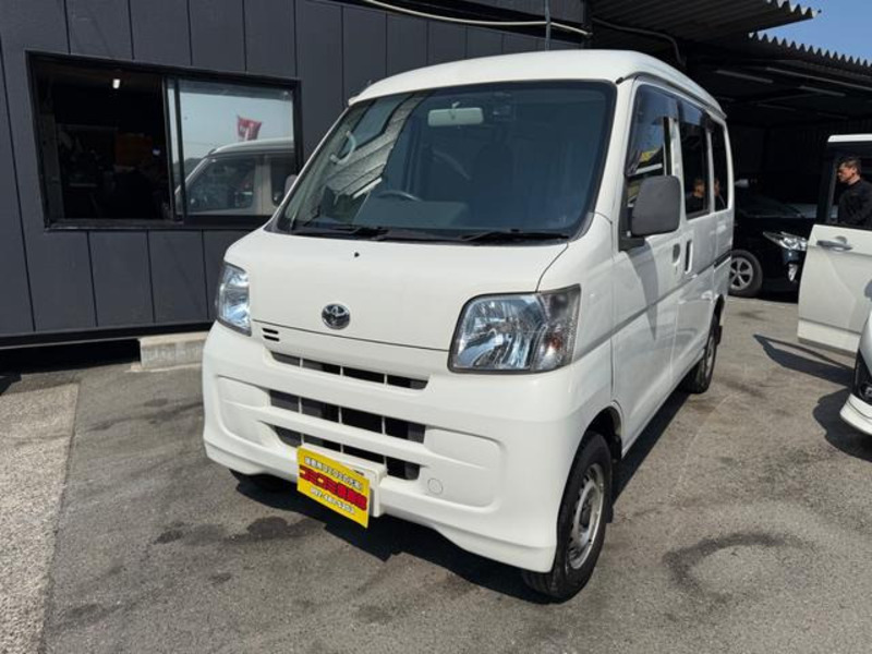TOYOTA PIXIS VAN