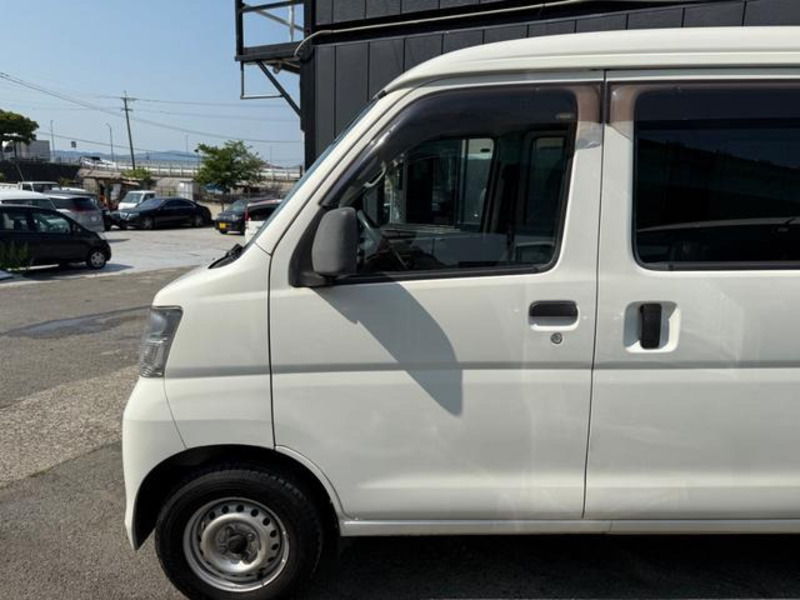 PIXIS VAN