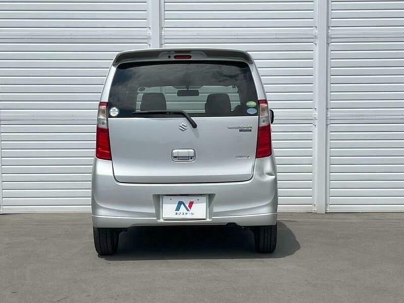 WAGON R-15