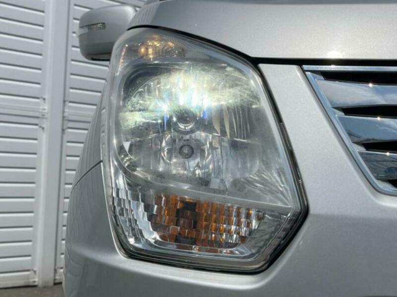WAGON R-12