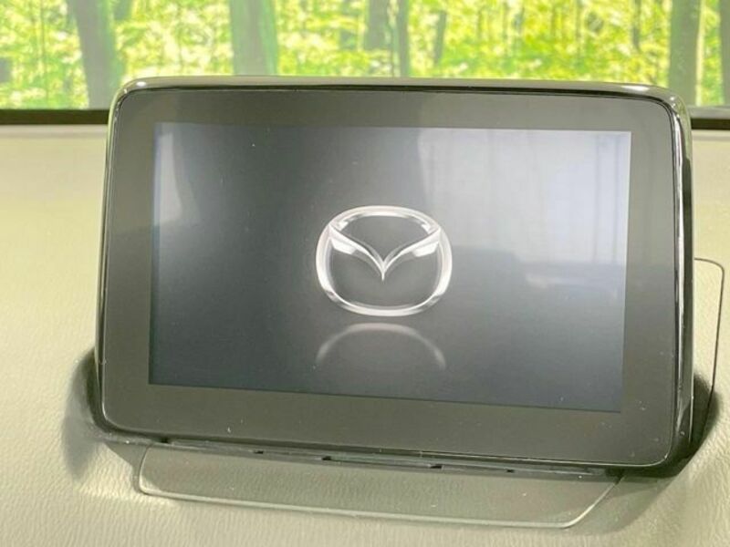 MAZDA2