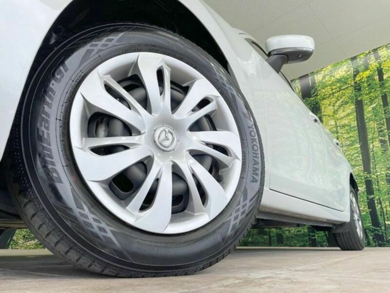 MAZDA2