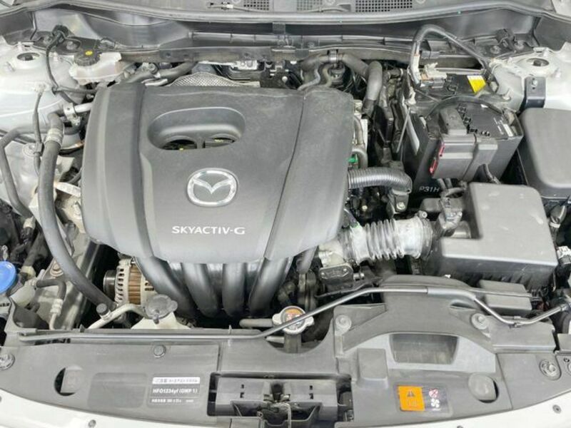 MAZDA2