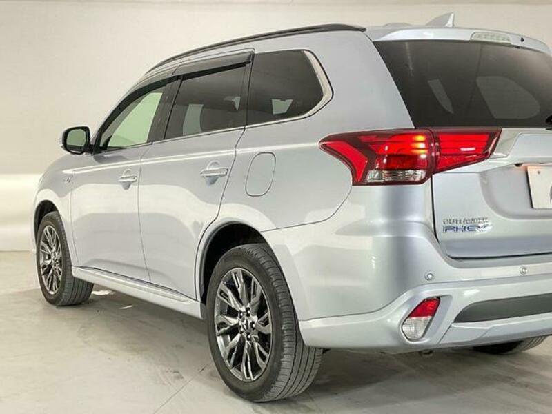 OUTLANDER PHEV