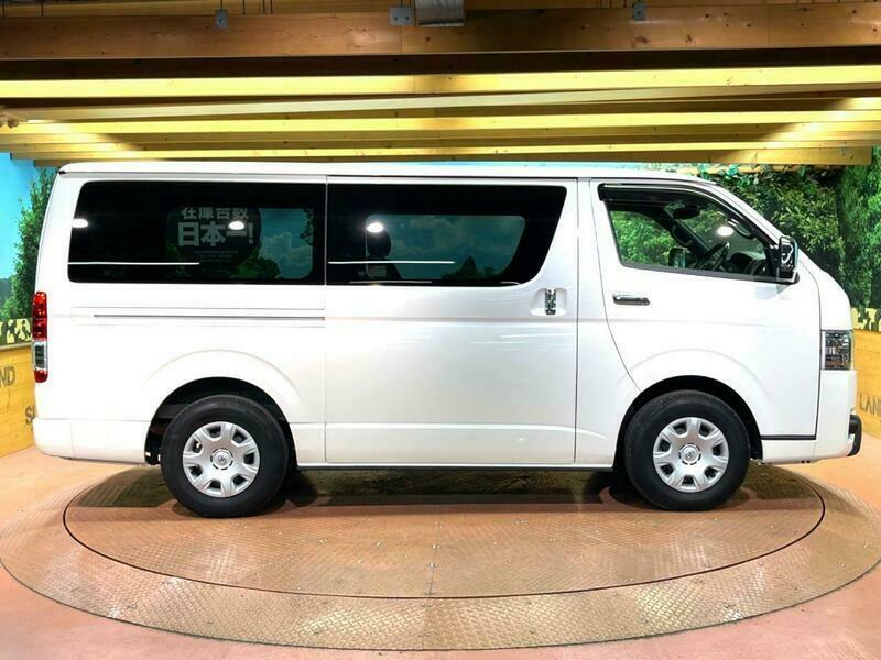 HIACE VAN