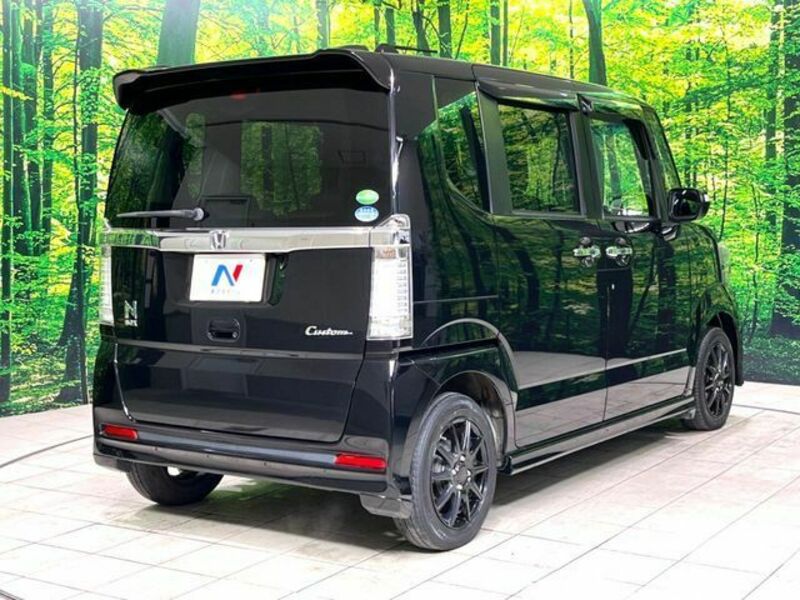 N BOX CUSTOM