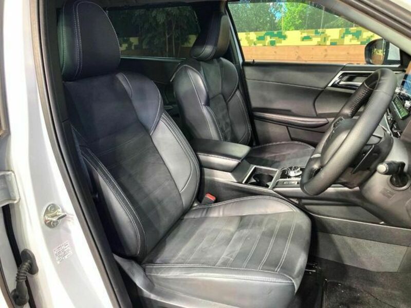 OUTLANDER PHEV