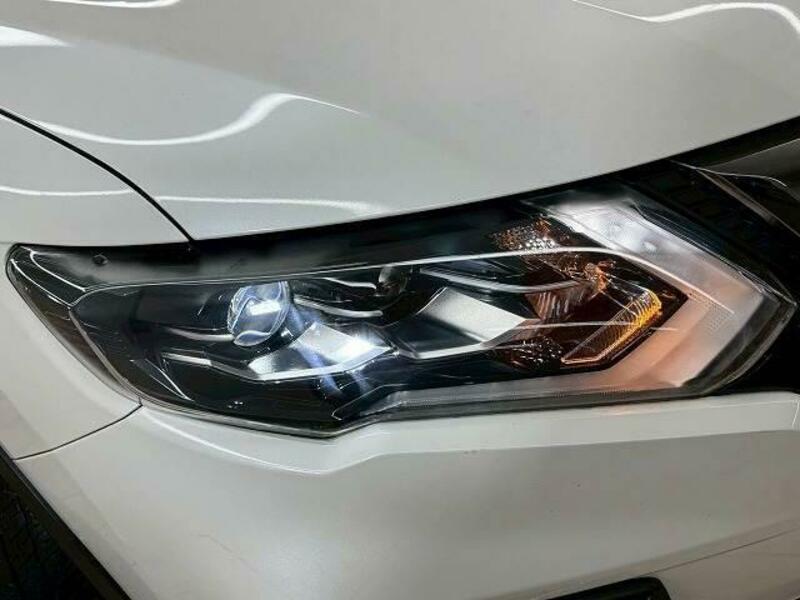 X-TRAIL-18