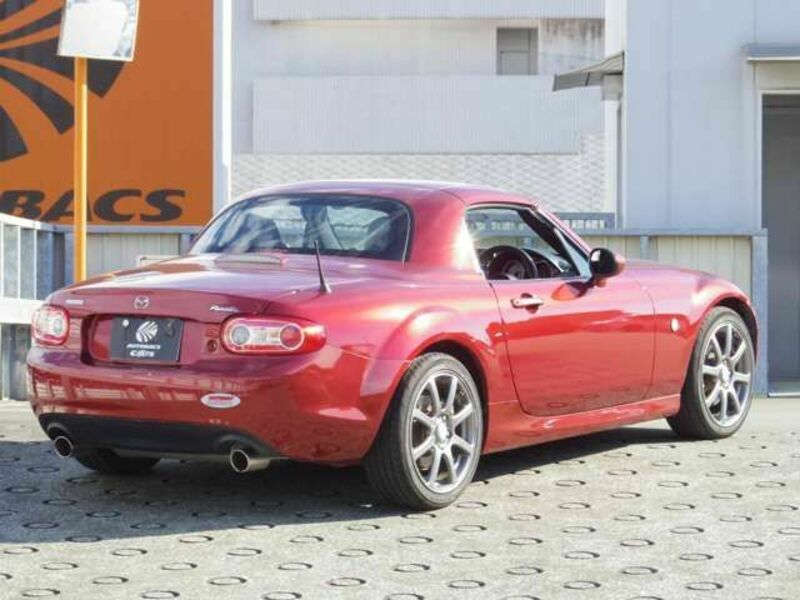 ROADSTER