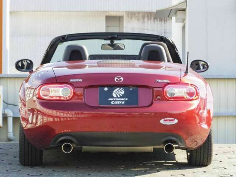 ROADSTER