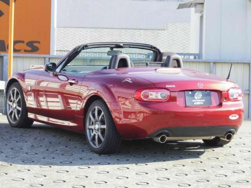 ROADSTER