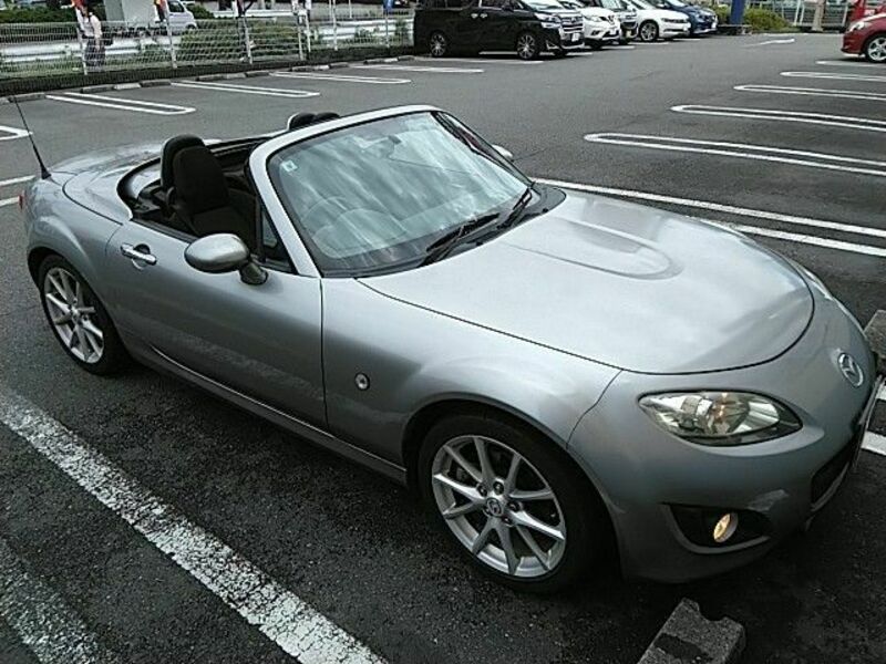 ROADSTER