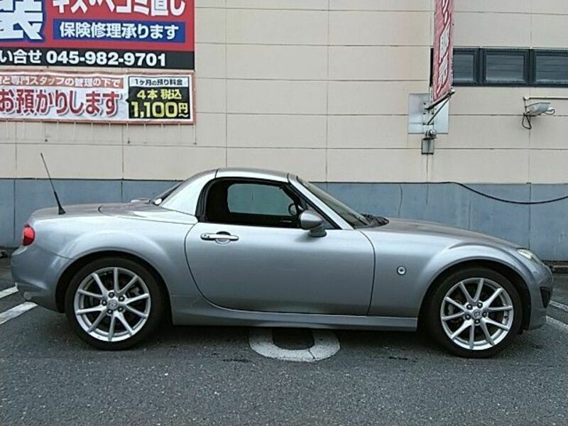 ROADSTER