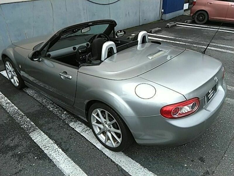 ROADSTER