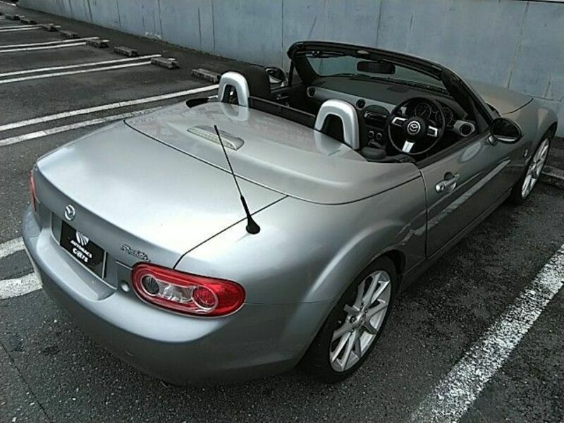 ROADSTER
