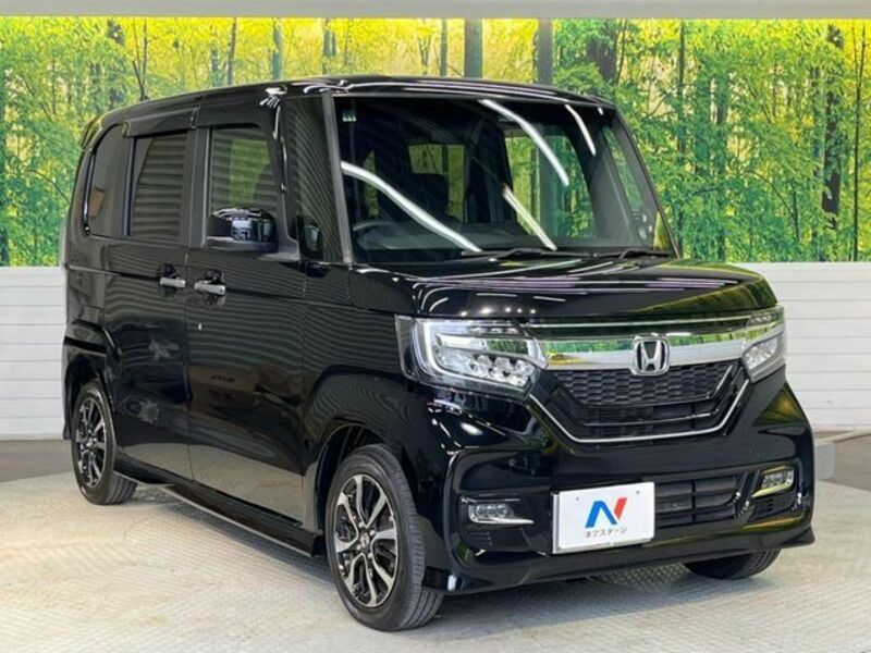 N BOX CUSTOM