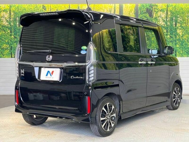 N BOX CUSTOM