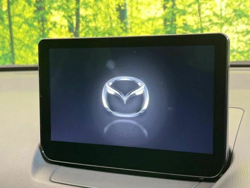 MAZDA2