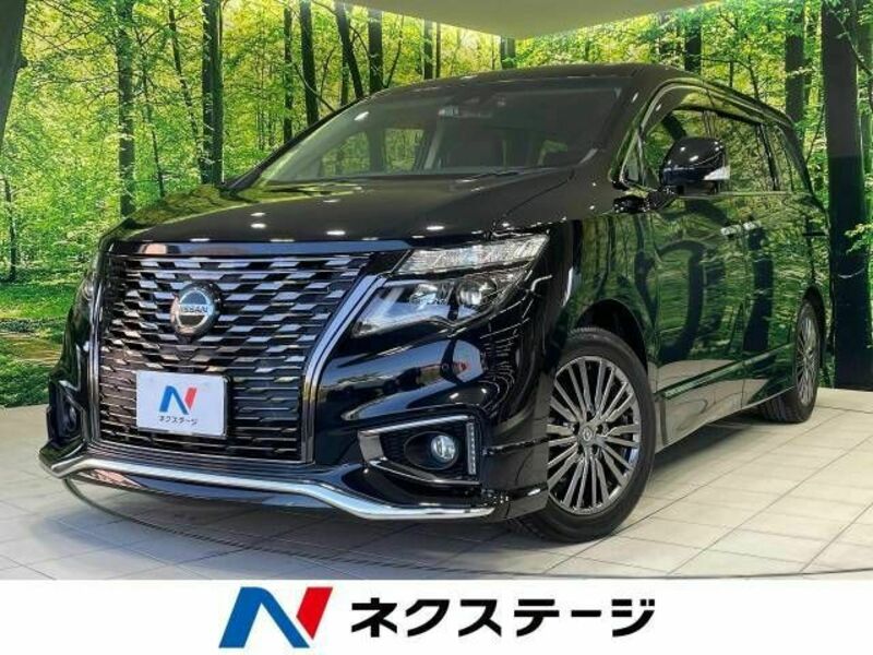 NISSAN ELGRAND