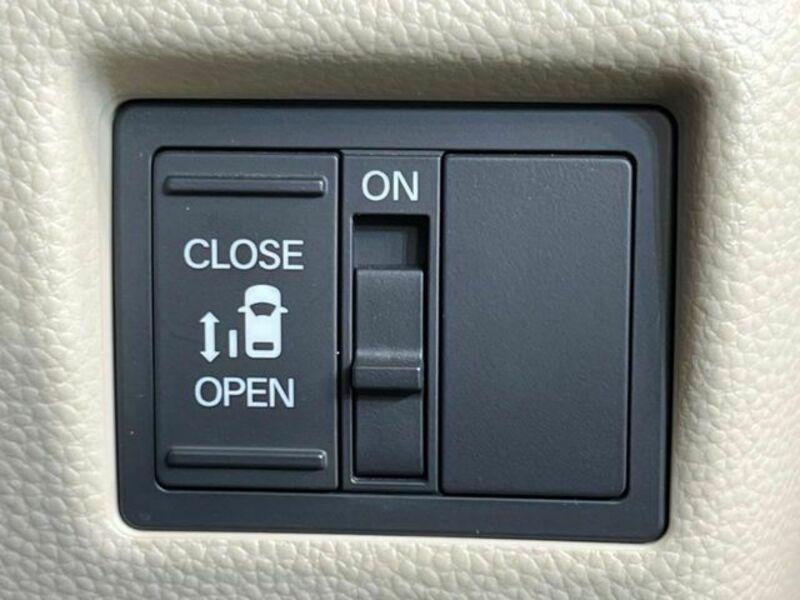 N BOX