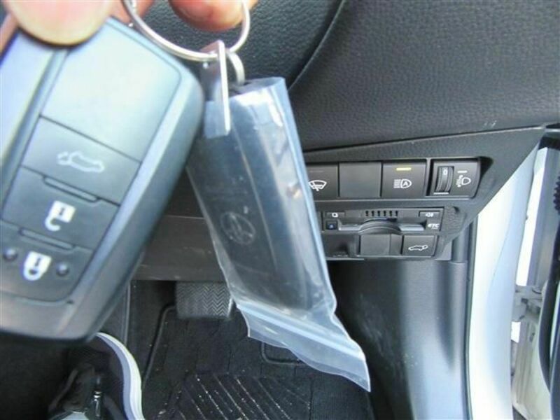COROLLA CROSS