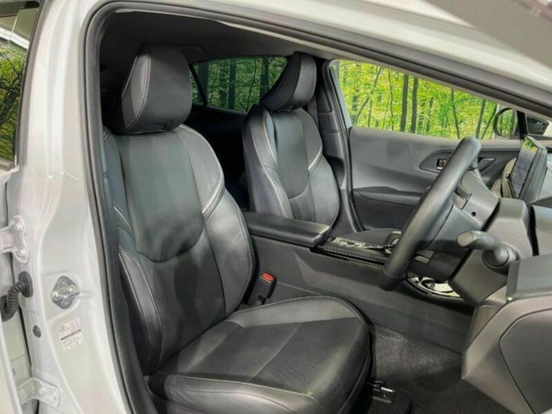 PRIUS PHV