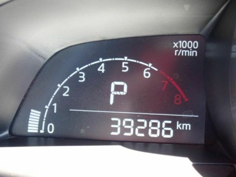 MAZDA2