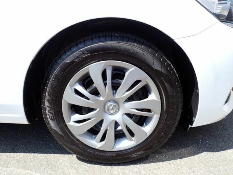 MAZDA2