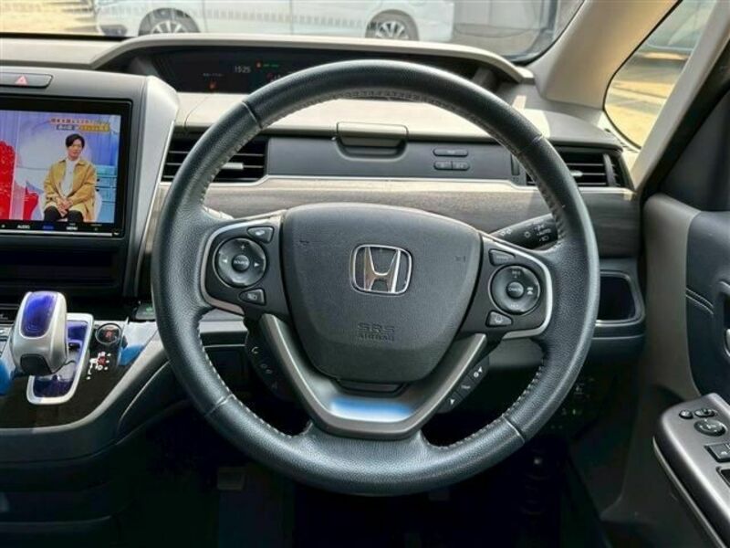 FREED HYBRID-16