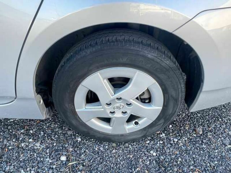 PRIUS-10