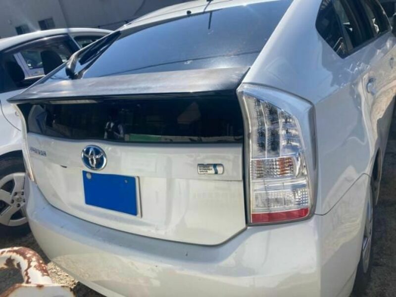 PRIUS-3