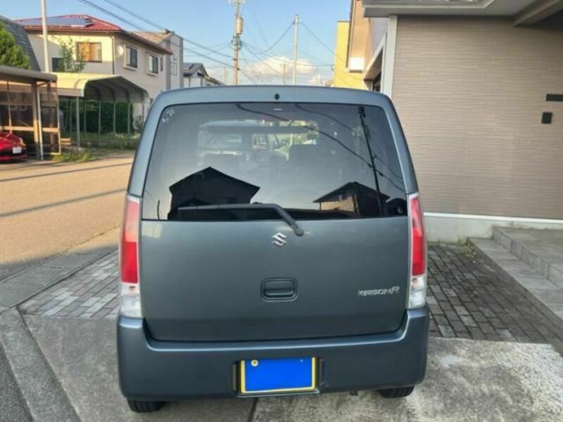 WAGON R