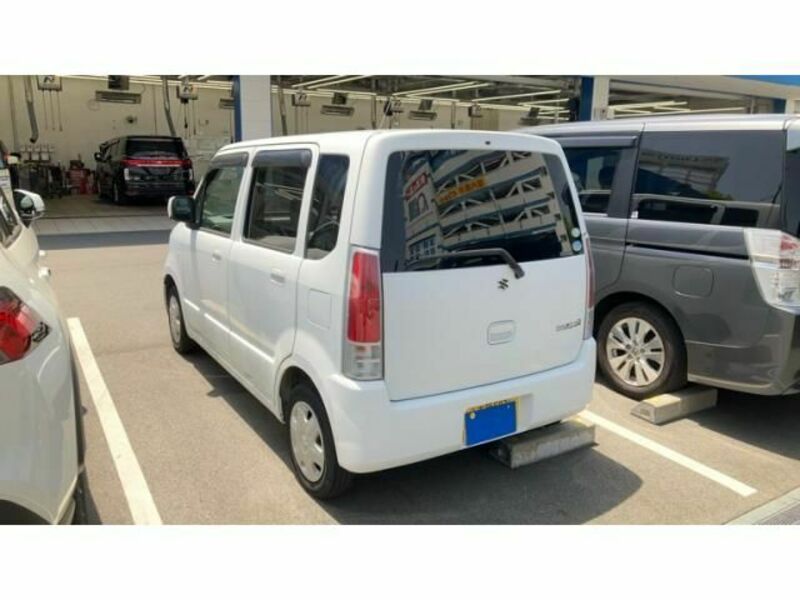 WAGON R-2