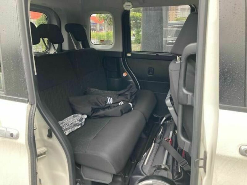 ROOMY-10