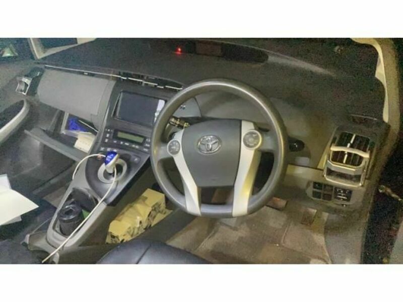PRIUS-9