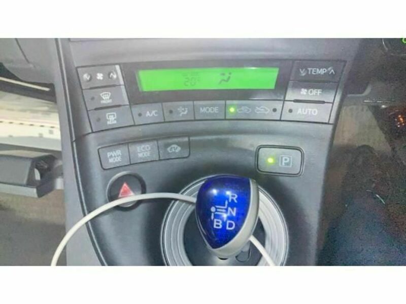 PRIUS-23