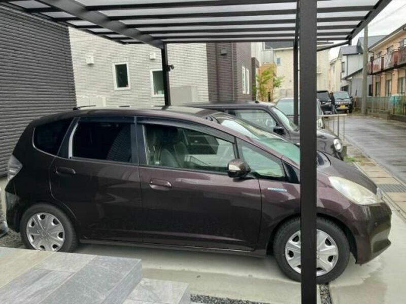 FIT HYBRID