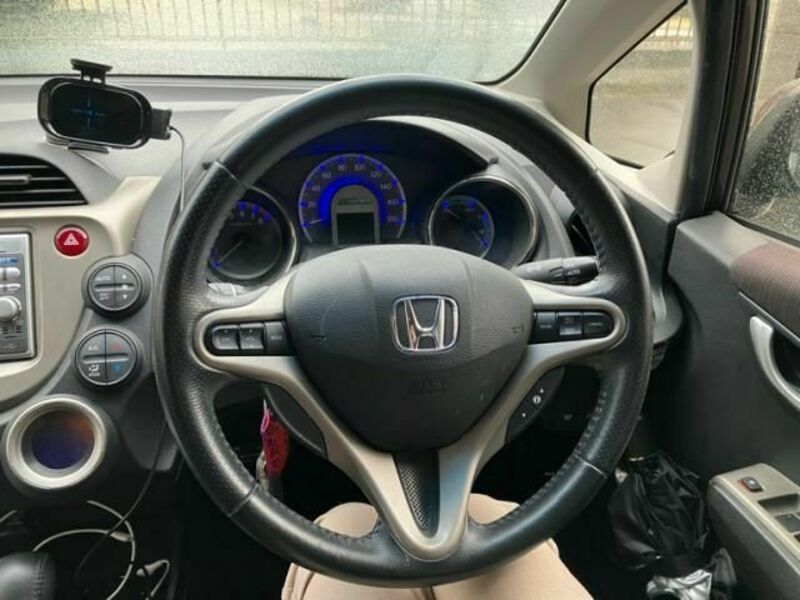 FIT HYBRID