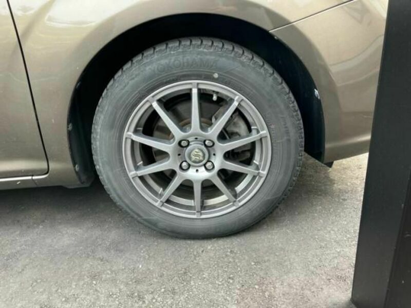 COROLLA FIELDER
