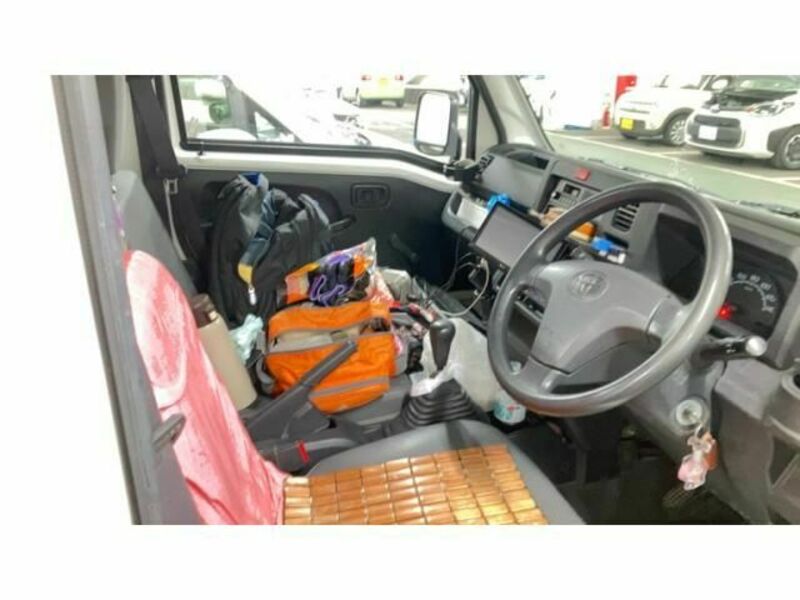 PIXIS TRUCK