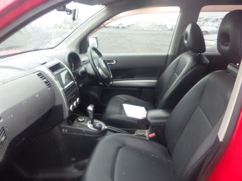 X-TRAIL