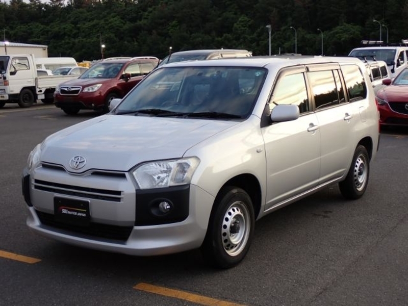 TOYOTA SUCCEED