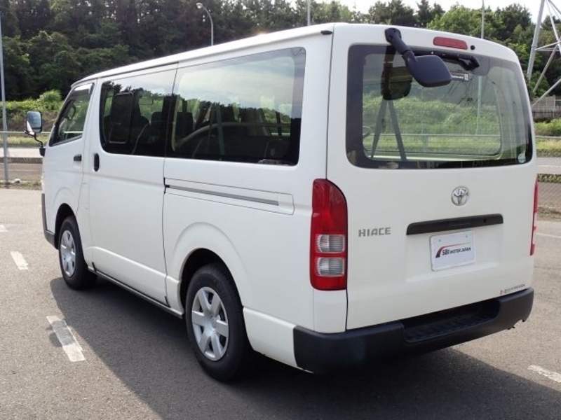 HIACE VAN
